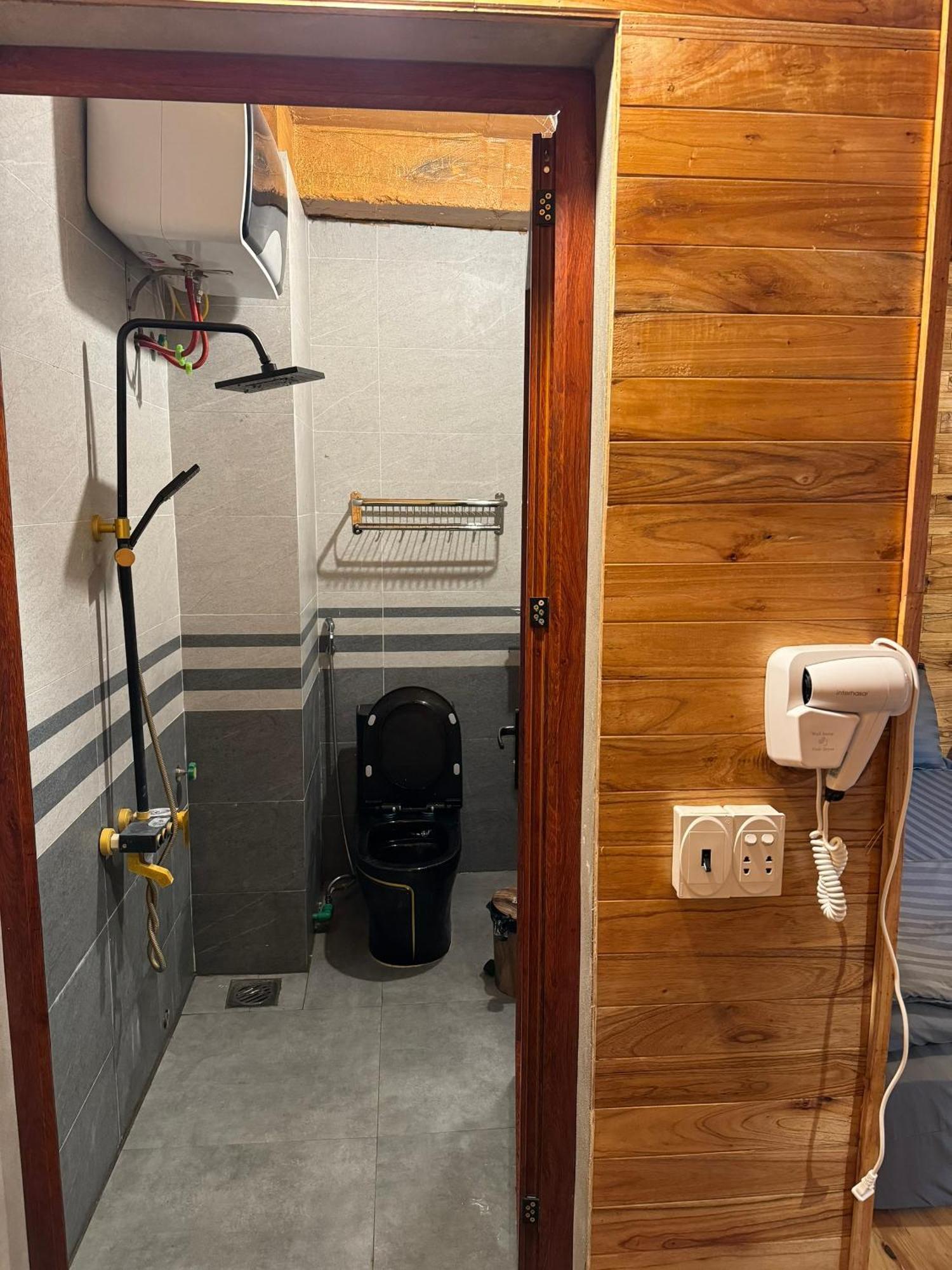 Tay Homestay Lang Da Co Khuoi Ky- Ban Gioc カオバン エクステリア 写真