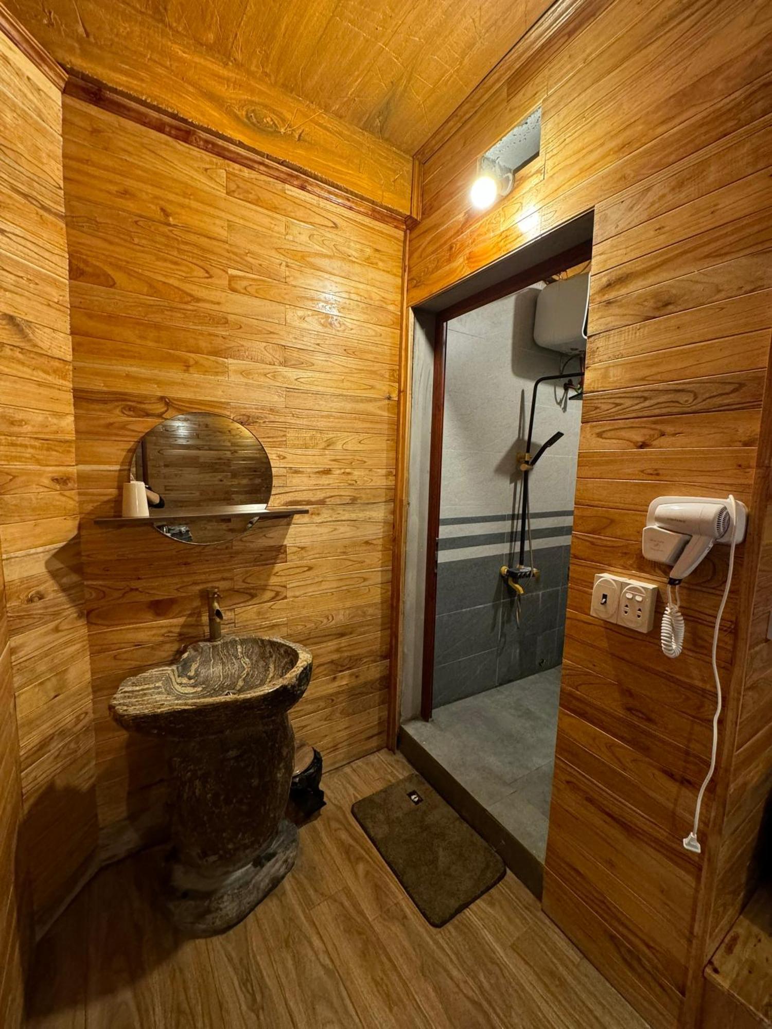 Tay Homestay Lang Da Co Khuoi Ky- Ban Gioc カオバン エクステリア 写真