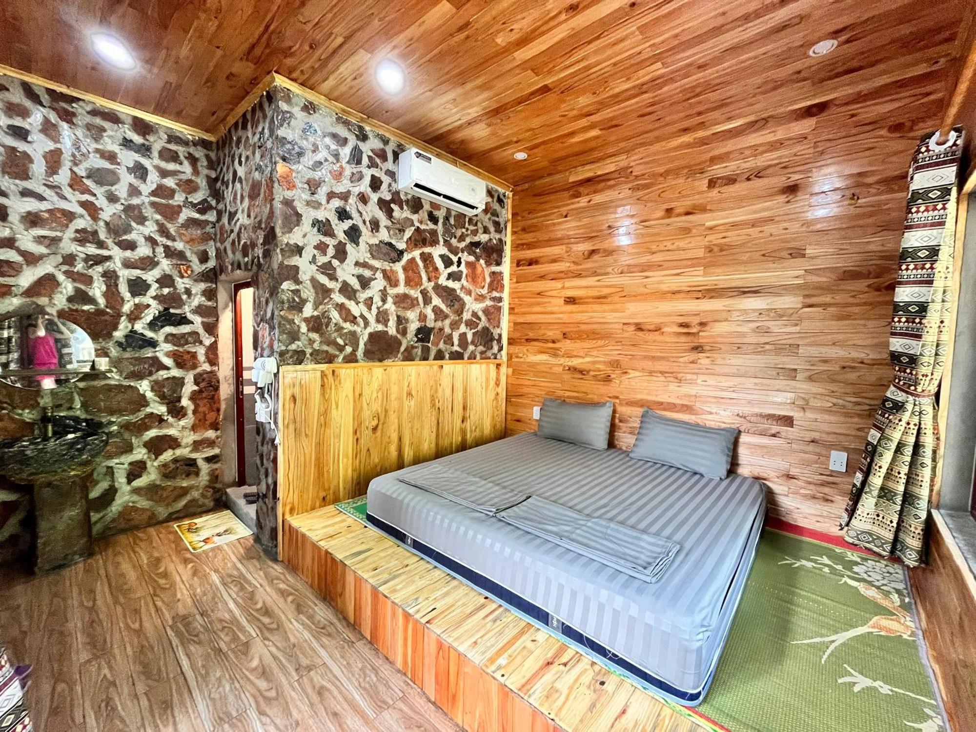 Tay Homestay Lang Da Co Khuoi Ky- Ban Gioc カオバン エクステリア 写真